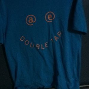 A American Eagle blue t